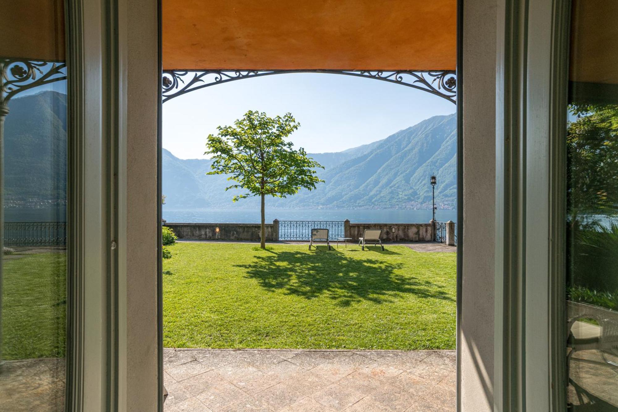 Villa La Torre Dell'Isola à Sala Comacina Extérieur photo
