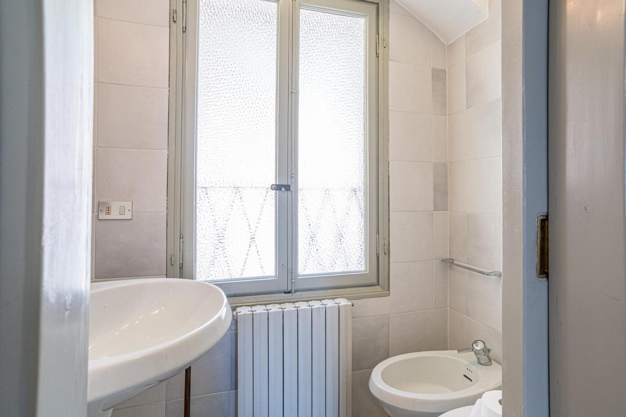 Villa La Torre Dell'Isola à Sala Comacina Extérieur photo