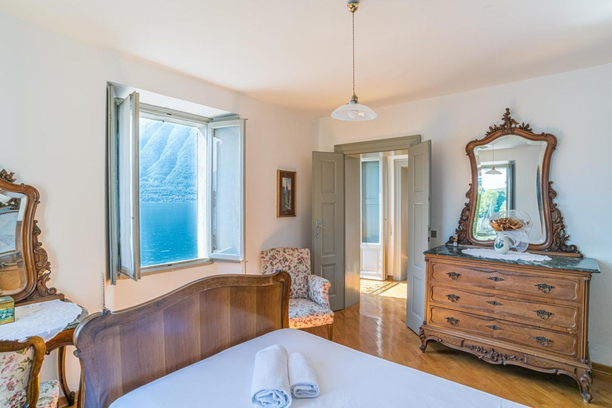 Villa La Torre Dell'Isola à Sala Comacina Extérieur photo