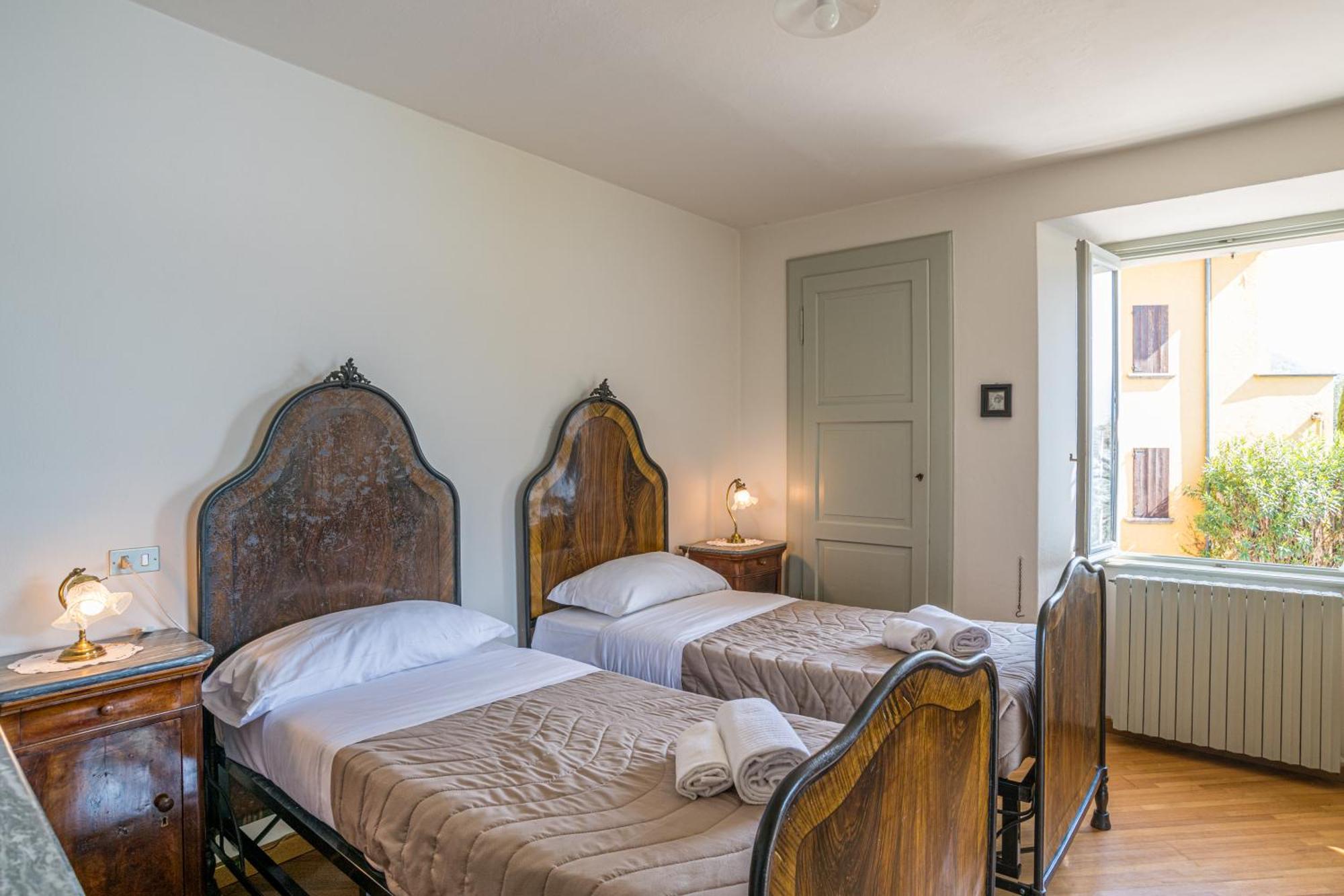 Villa La Torre Dell'Isola à Sala Comacina Extérieur photo