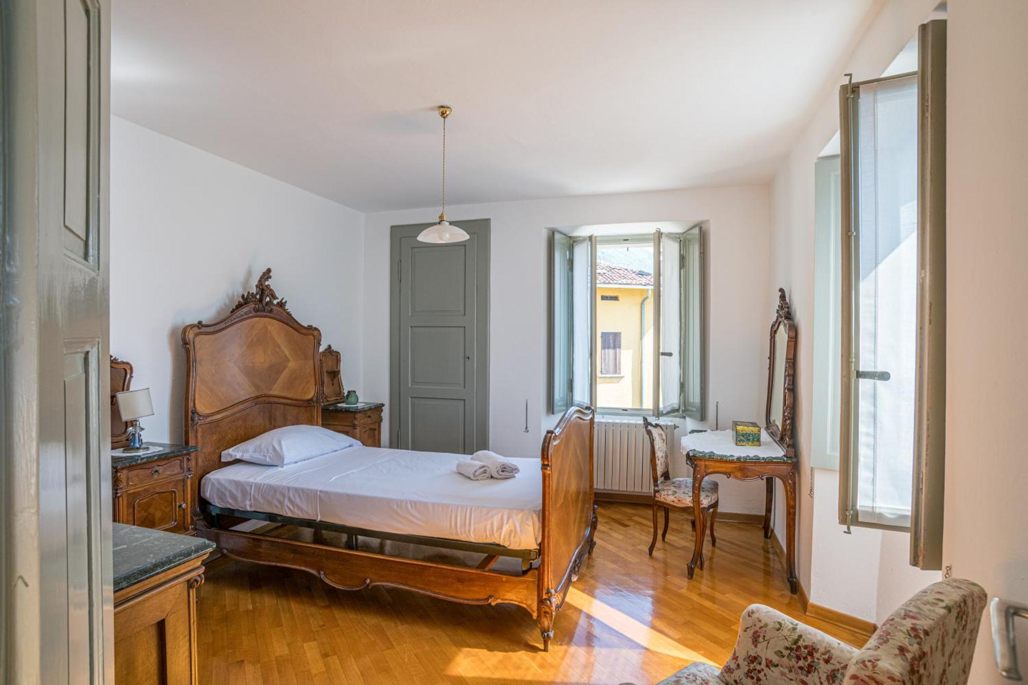 Villa La Torre Dell'Isola à Sala Comacina Extérieur photo
