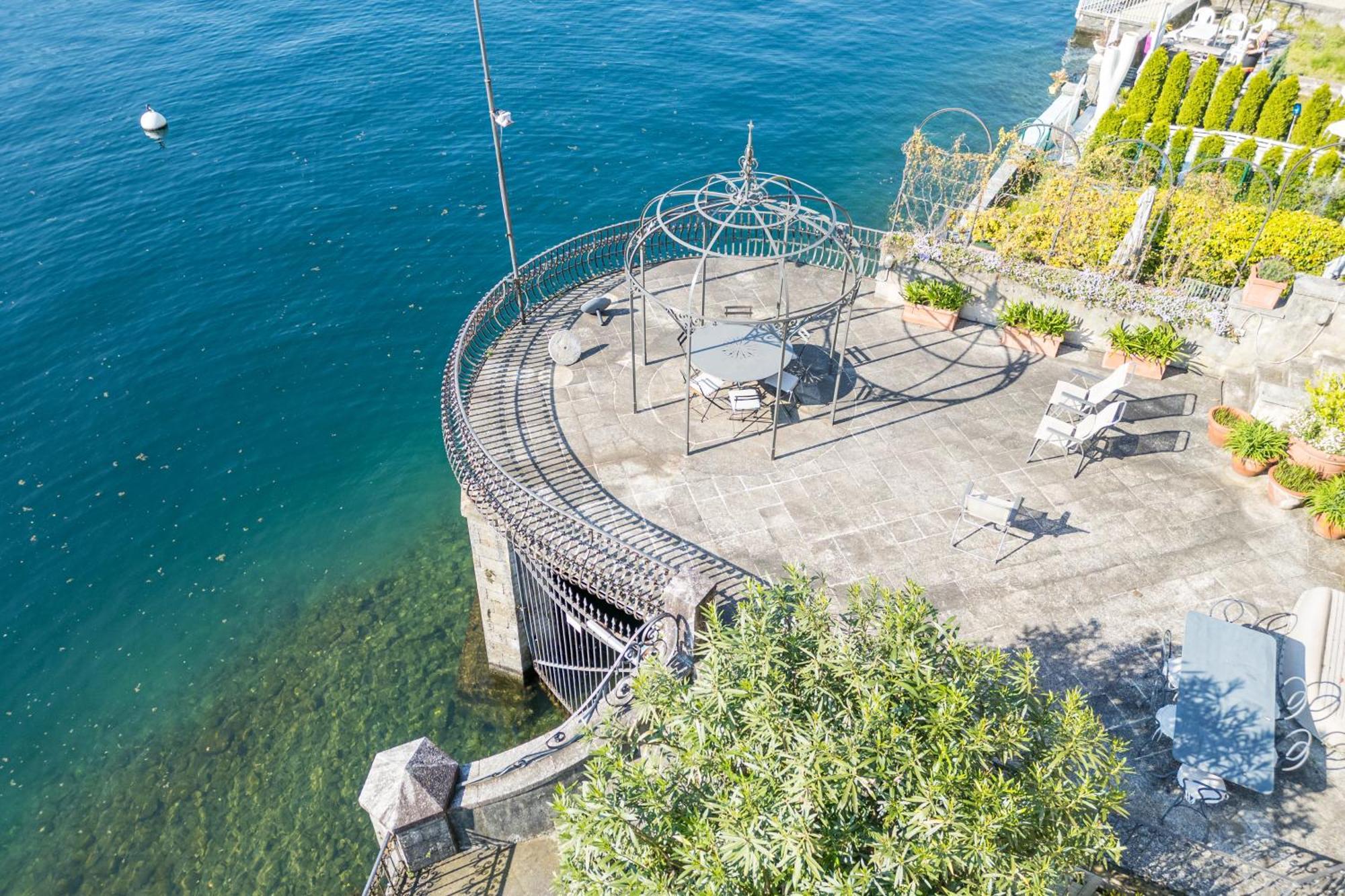 Villa La Torre Dell'Isola à Sala Comacina Extérieur photo